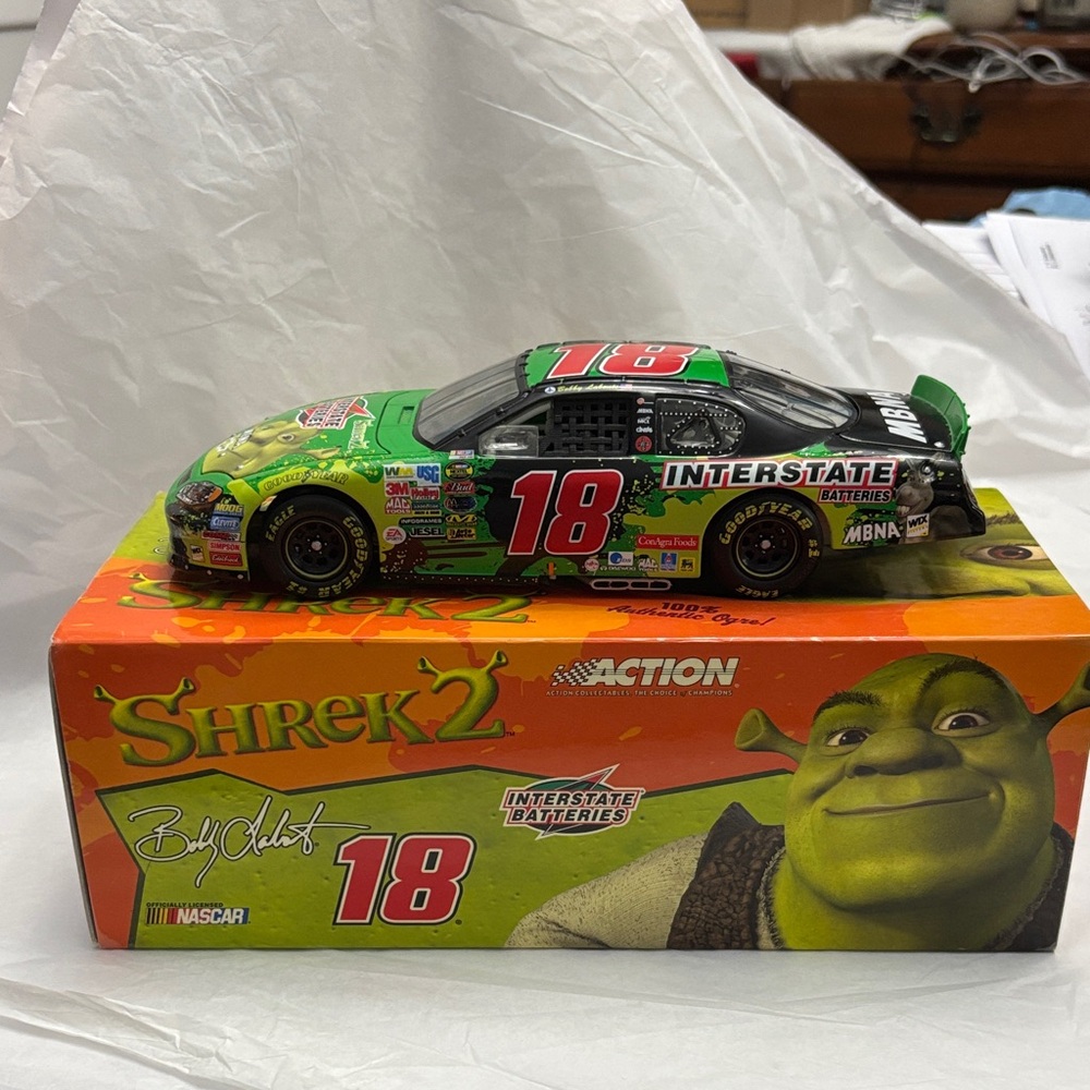 1:24 Die Cast 18 Bobby Labonte NASCAR Shrek 2 limited edition stock car